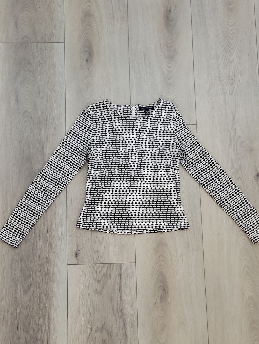 Banana Republic Black and White Patterned Long Sleeve Top